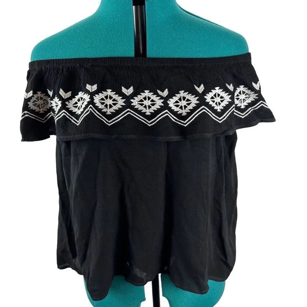 Alya embroidered off the shoulder top- size S
